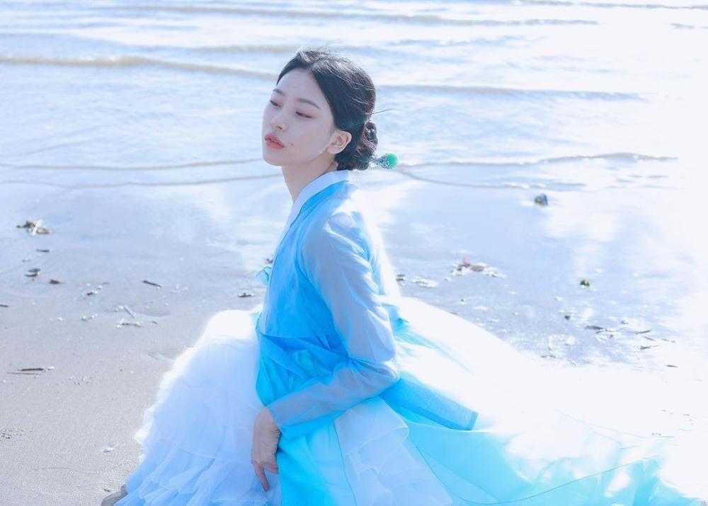 무당슬비 이미지